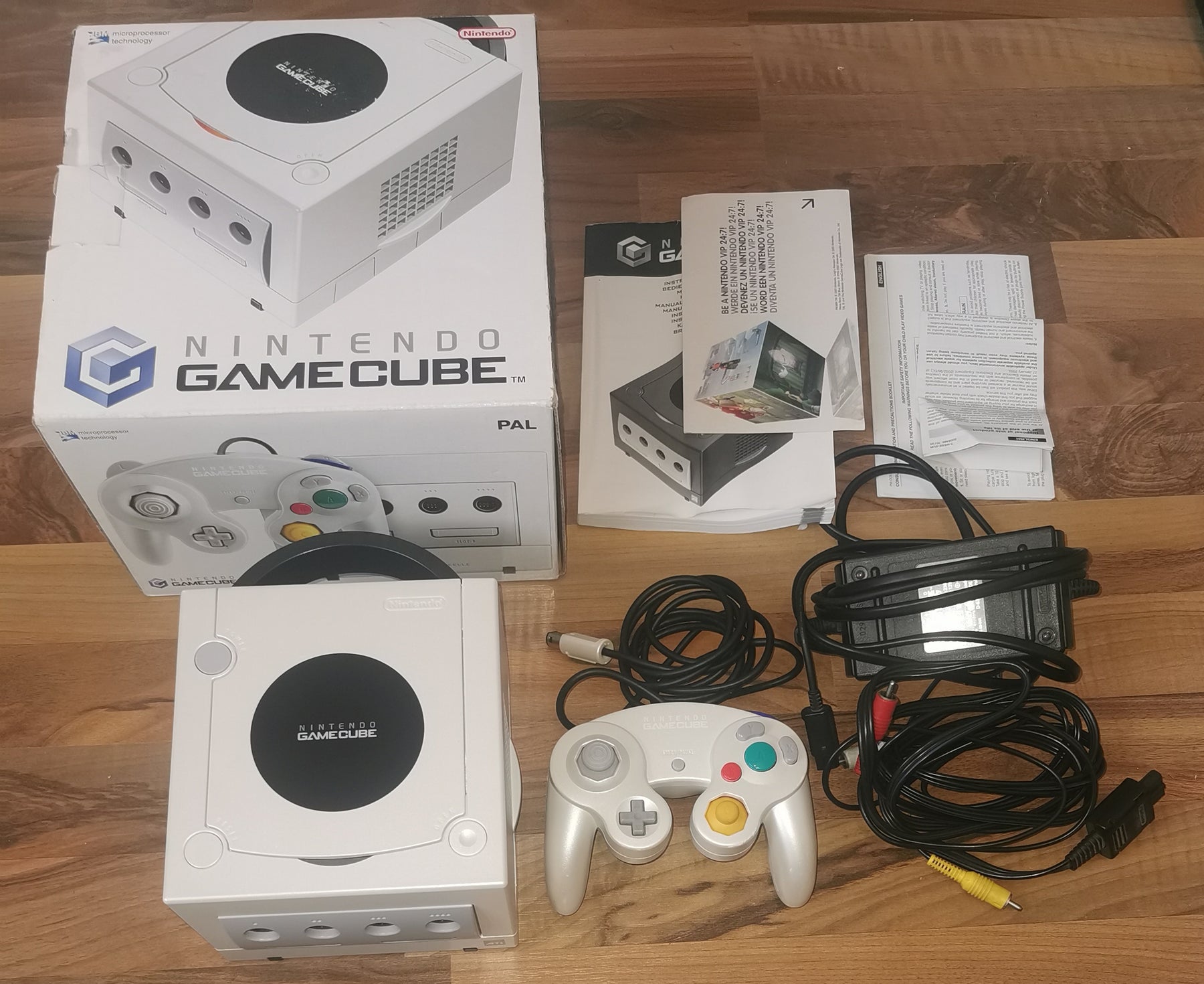 Gamecube Konsole pearl white [Sehr Gut]