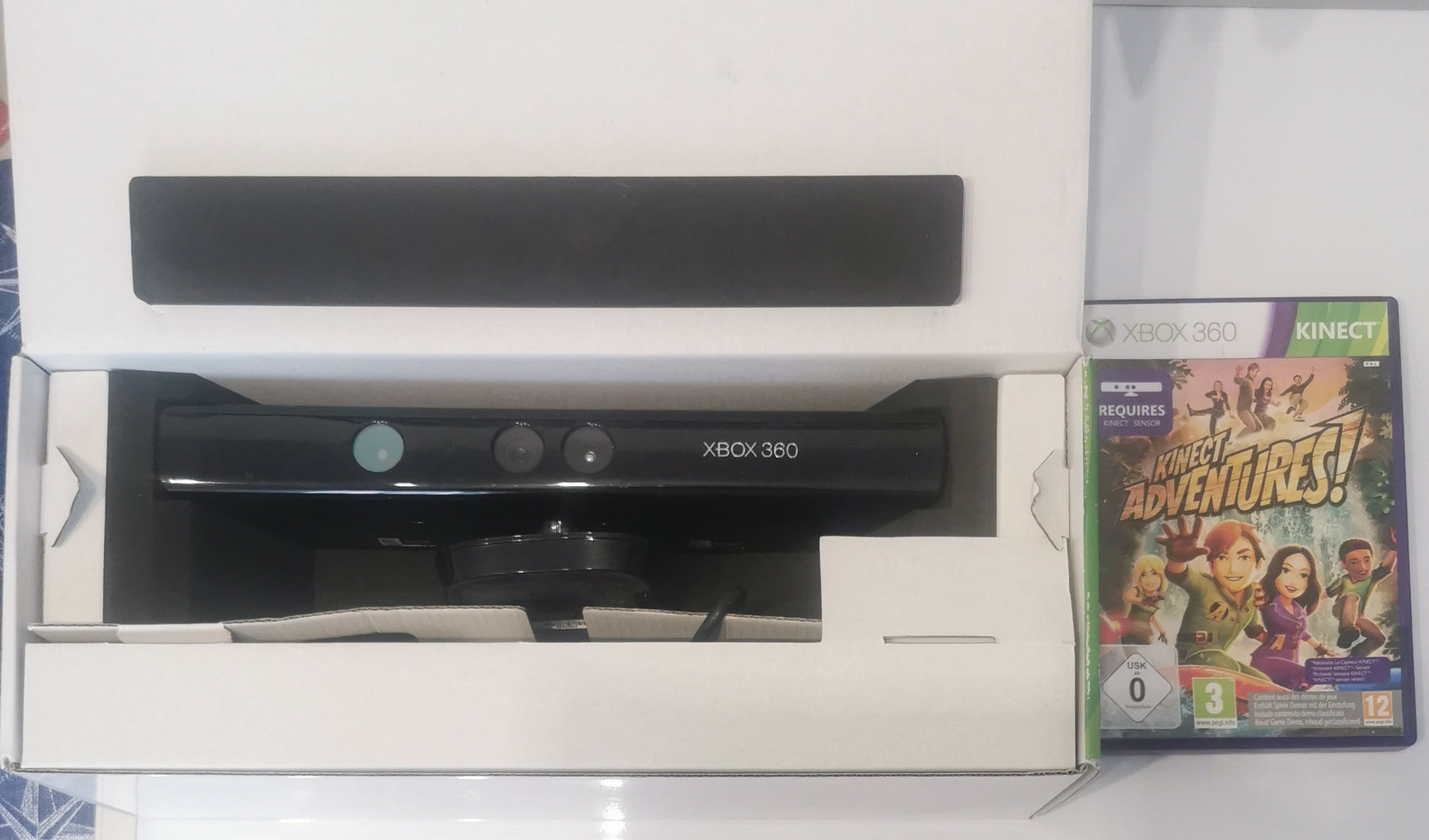 Xbox 360 Kinect Sensor inkl Kinect Adventures [Sehr Gut]